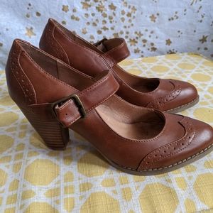 Chelsea crew stacked heel Mary Jane's